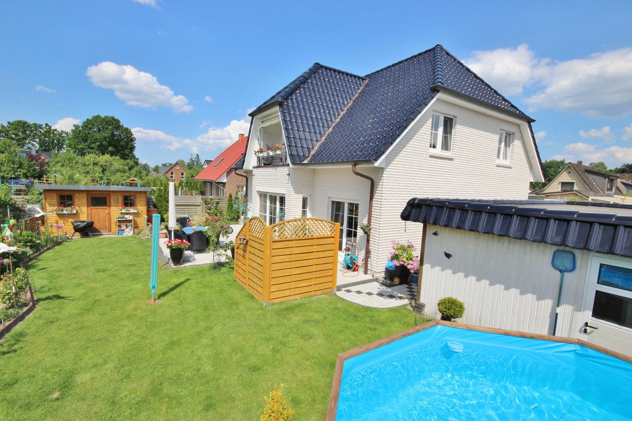 Pooloase mit modernem Wohnkomfort Pooloase mit modernem Wohnkomfort