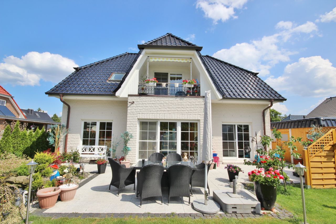 Elegantes Haus mit Wohlfühl-Flair Elegantes Haus mit Wohlfühl-Flair
