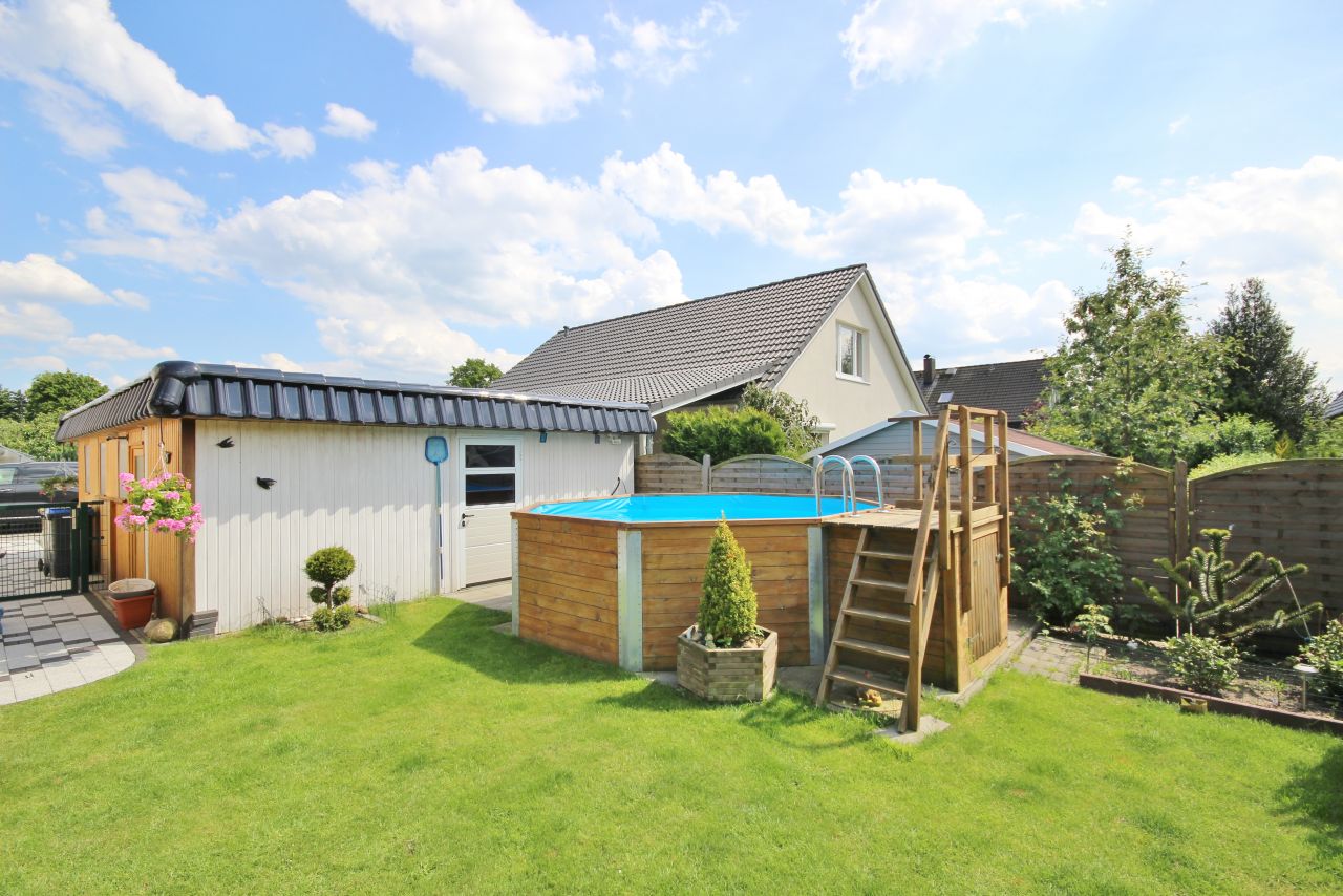 Poolhaus mit Freizeitoase Poolhaus mit Freizeitoase