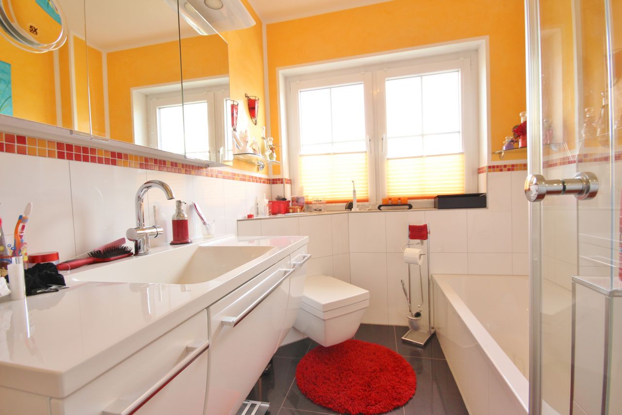 Wellness-Bad mit Komfort Wellness-Bad mit Komfort